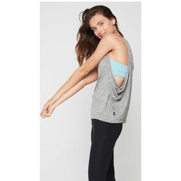 Áo tanktop xẻ lưng REBODY