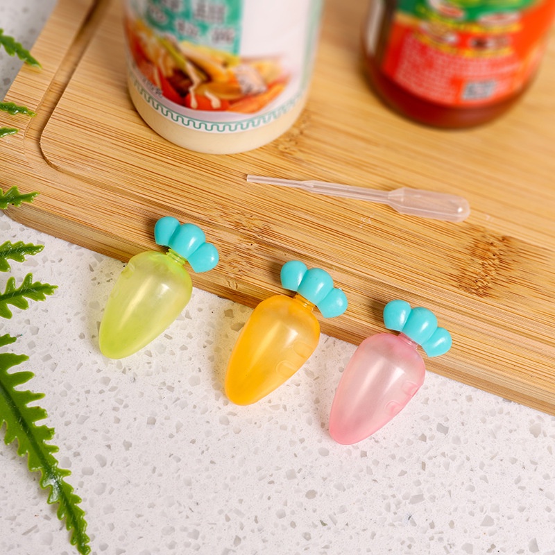 Lọ Đựng Gia Vị Dạng Bóp Mini Họa Tiết Hoạt Hình Dễ Thương Cho Trẻ Em