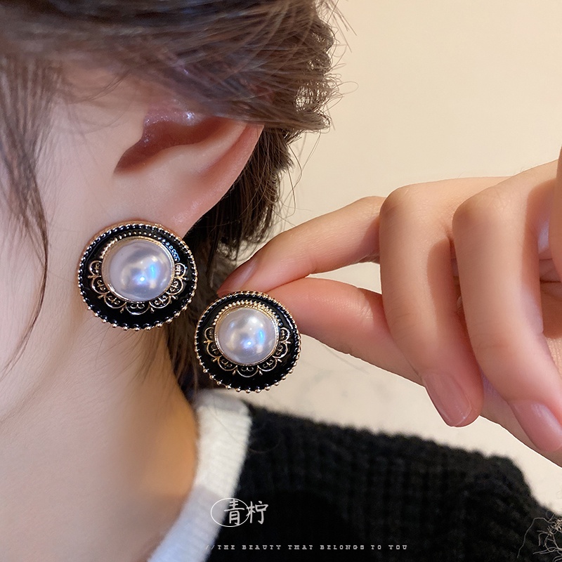 Khuyên Tai Đính Hạt Ngọc Trai Phong Cách Thời Trung Cổ Mới 2023