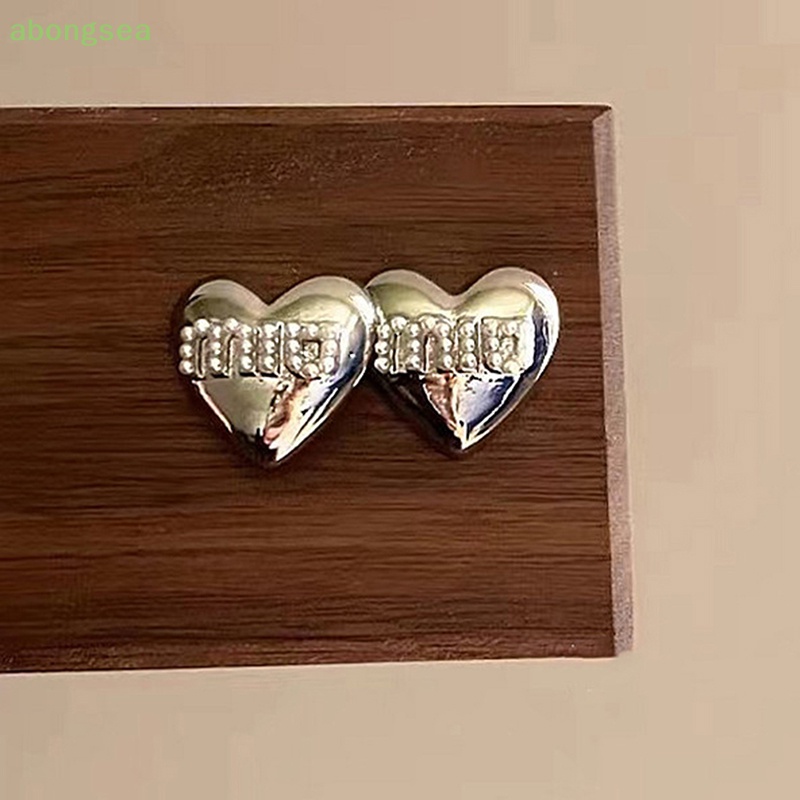 Khuyên Tai Hình Trái Tim abongsea Đính Ngọc Trai Giả Bằng Kim Loại Tráng Men Họa Tiết Chữ Xinh
