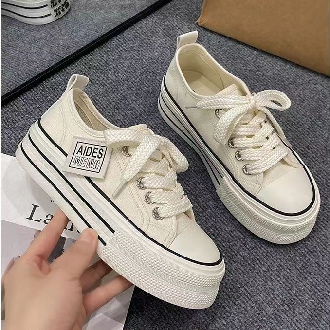 Giày Thể Thao Nữ Đế Dày Tăng Chiều Cao Mũi Tròn Size 35-43