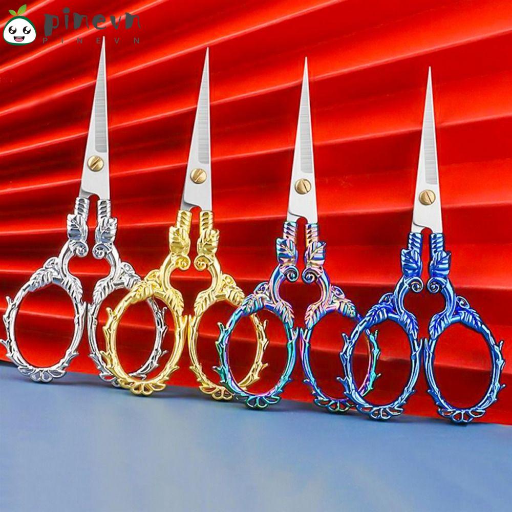 Kéo Mũi Nhọn Họa Tiết Thêu Cao Cấp Thời Trang