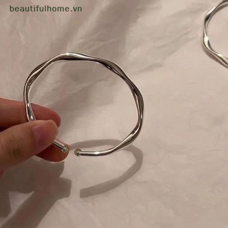 [beautifulhome] Vòng Đeo Tay Hình Đuôi Cá Đính Đá Mặt Trăng Nhẹ Nhàng Cho Nữ [beauty]