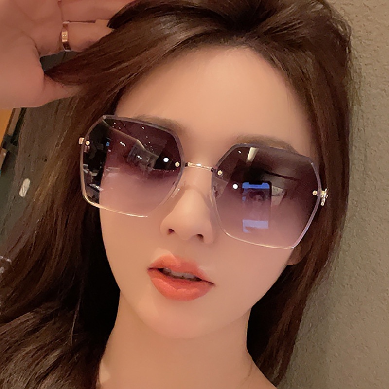 Kính Mát Thời Trang Nam Nữ Gọng Kim Loại Mới 2023 Màu Sắc