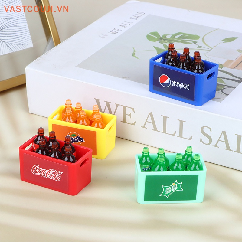 Mô Hình Chai Nước Mini Tỉ Lệ 1 / 12 Dùng Trang Trí Nhà Búp Bê