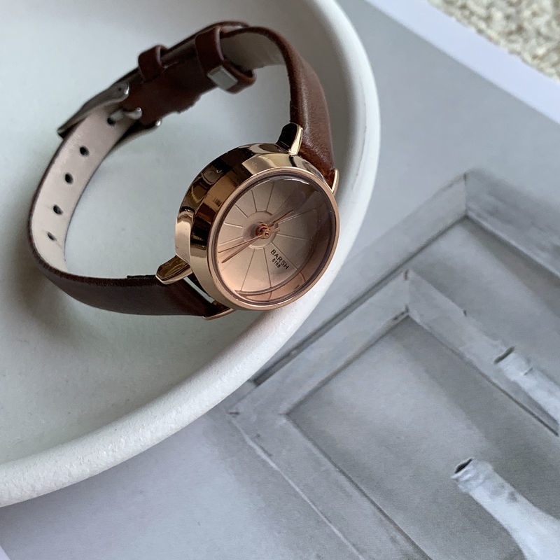 Đồng Hồ Đeo Tay Nữ Mặt Nhỏ Dây Mảnh Cao Cấp Phong Cách Vintage Hàn Quốc
