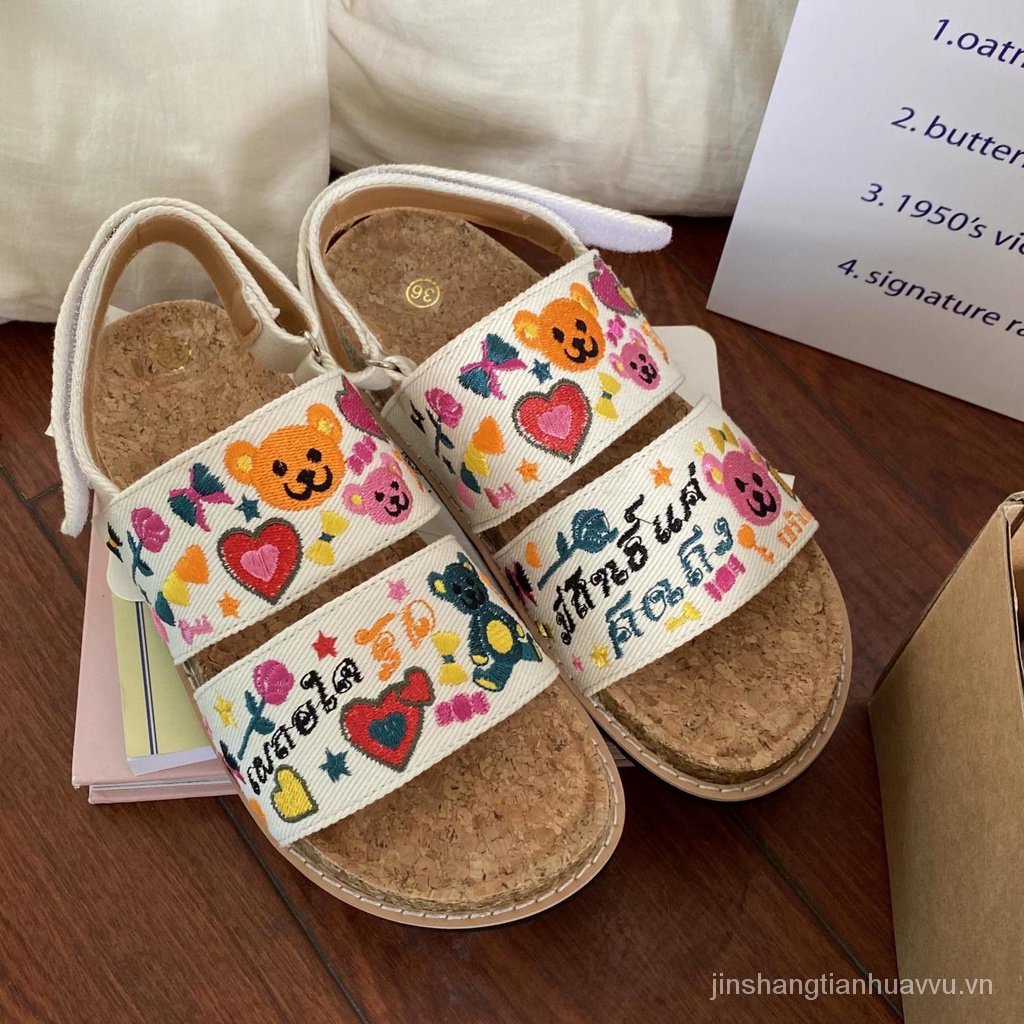 Giày Sandal Vải Lanh Đế Thấp Hở Ngón Thêu Họa Tiết Hoạt Hình Phong Cách Nhật Bản