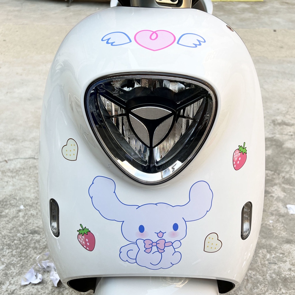 Miếng Dán Trang Trí Xe Điện Chống Trầy Xước Họa Tiết Chú Chó Cinnamon Hoạt Hình Dễ Thương