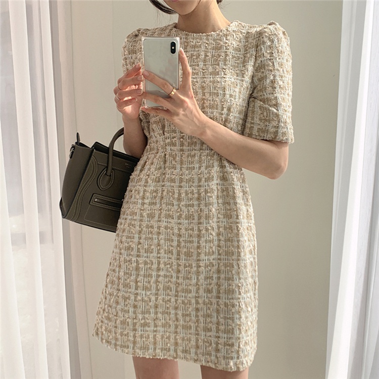 Đầm Tay Phồng Lưng Cao Họa Tiết Sọc Caro Phong Cách Vintage