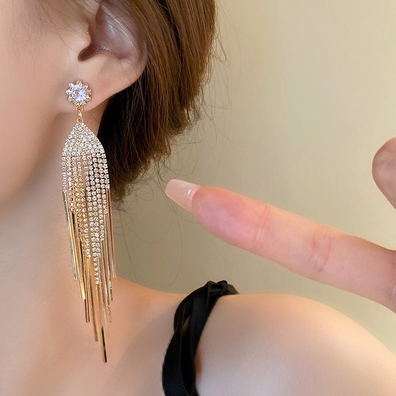 Bông Tai Mạ Bạc Dáng Dài Hình Hoa Đính Đá Phối Tua Rua Phong Cách Âu Mỹ Sang Trọng Thời Trang