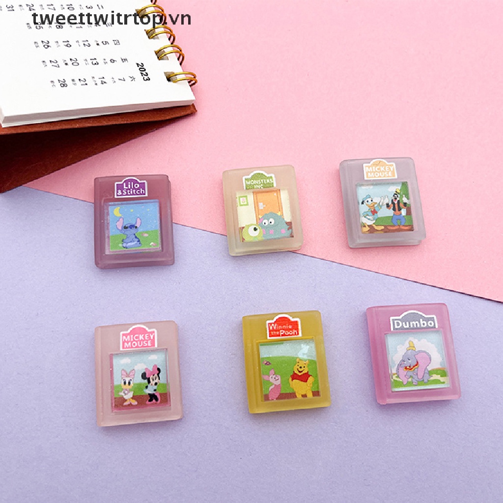 Set 2 Kẹp Tóc Nhựa Phát Quang Hình Truyện Tranh Mini Trang Trí Bảng Điều Khiển Xe Hơi