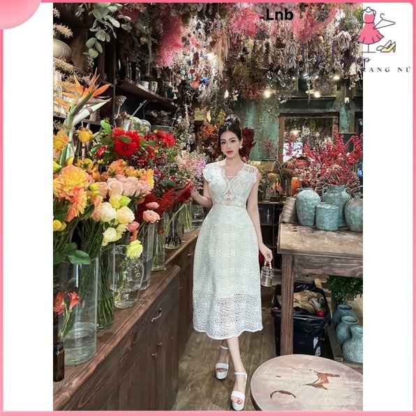 Đầm ren hàng thiết kế , nhẹ nhàng. Váy thiết kế tinh tế tạo nên sự sang trọng thanh lịch