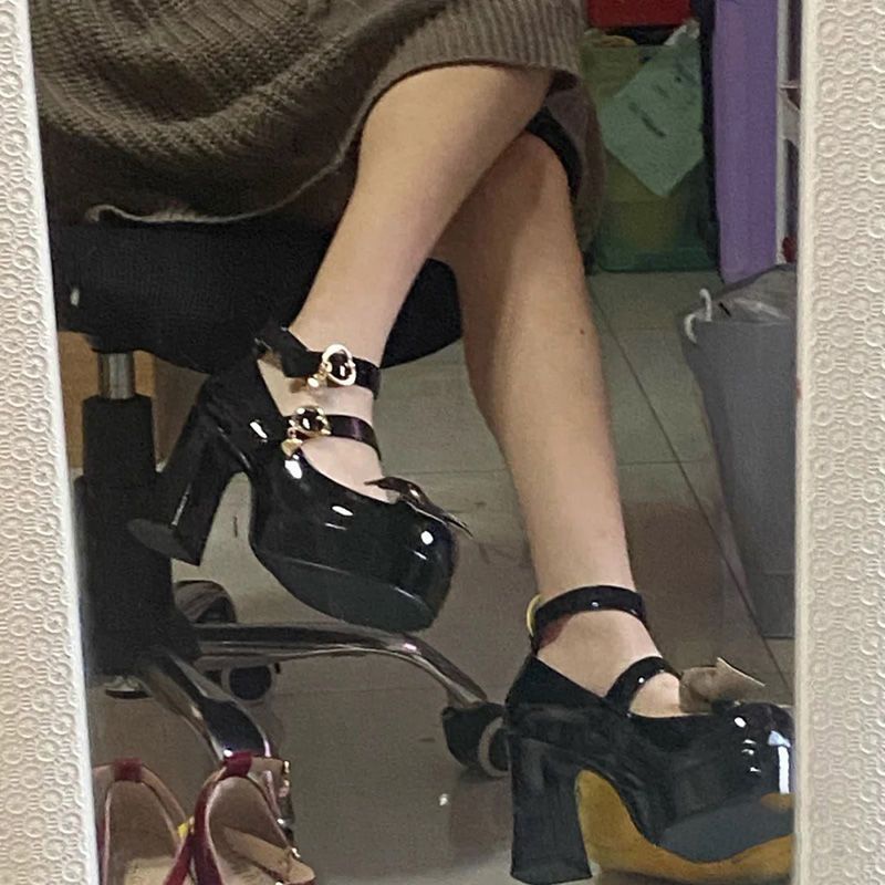 Giày Sandal Cao Gót Bằng Da Phong Cách Hepburn Thời Trang Mới 2023