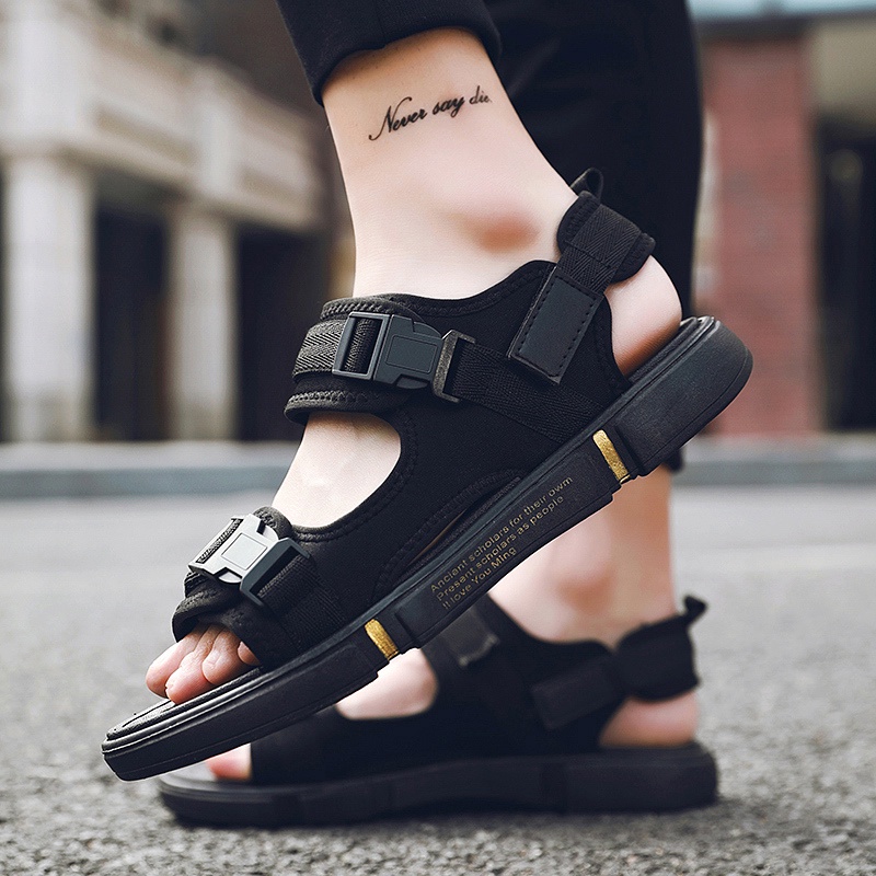 Giày Sandal Siêu Nhẹ Thoải Mái Thời Trang Mùa Hè Cho Nam Và Nữ