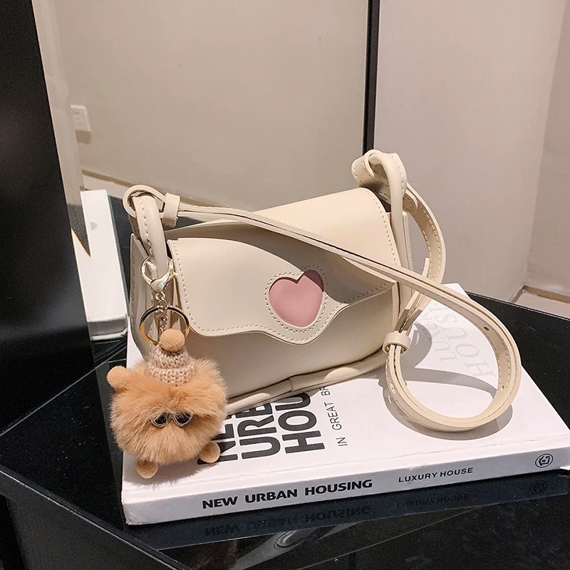 Túi Đeo Chéo Vai Thủ Công Hình Trái Tim Xinh Xắn Thể Hiện Tình Yêu Với Bạn Gái HZFTR0547