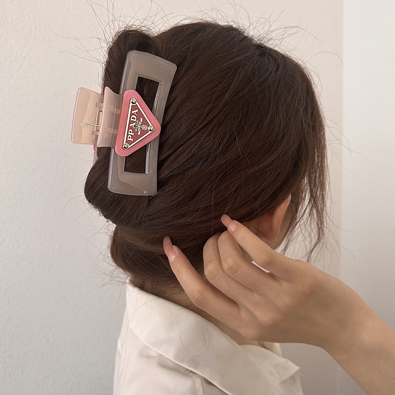 Kẹp Tóc Hình Tam Giác Màu Sắc Tương Phản Phong Cách Âu Mỹ Cổ Điển