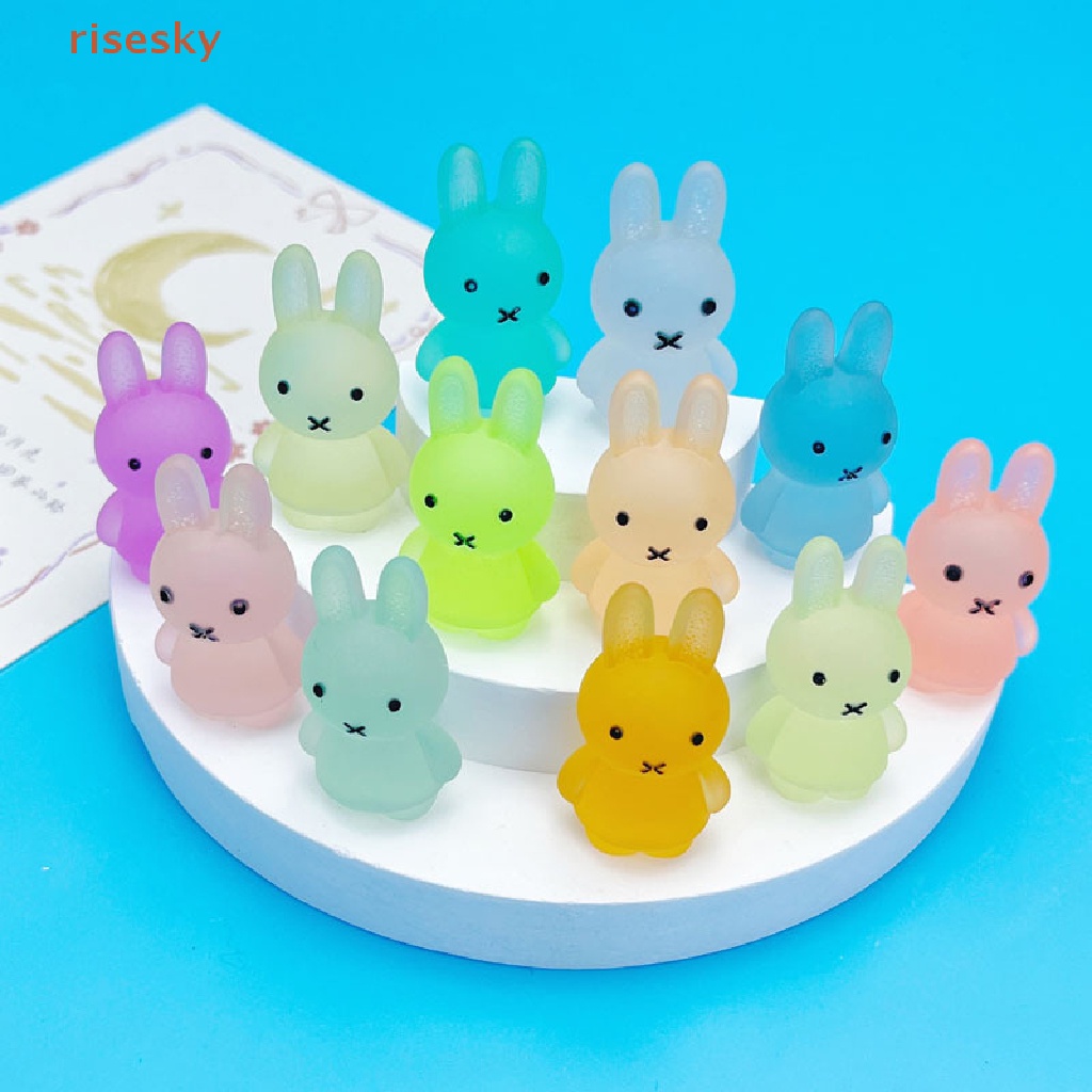 Bộ 5 Tượng Thỏ Phát Sáng Trong Bóng Tối Dùng Trang Trí