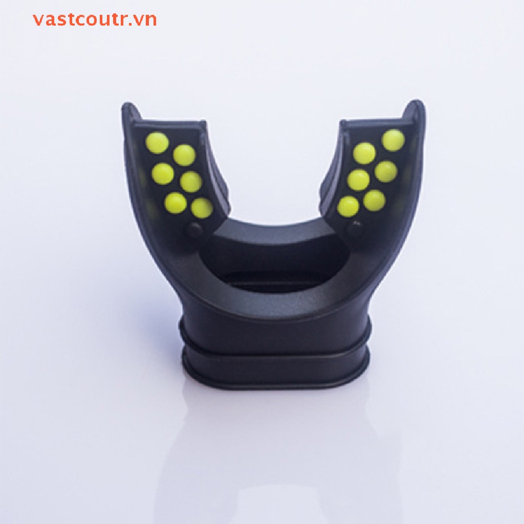 Mặt Nạ Lặn Có Ống Thở COUTR