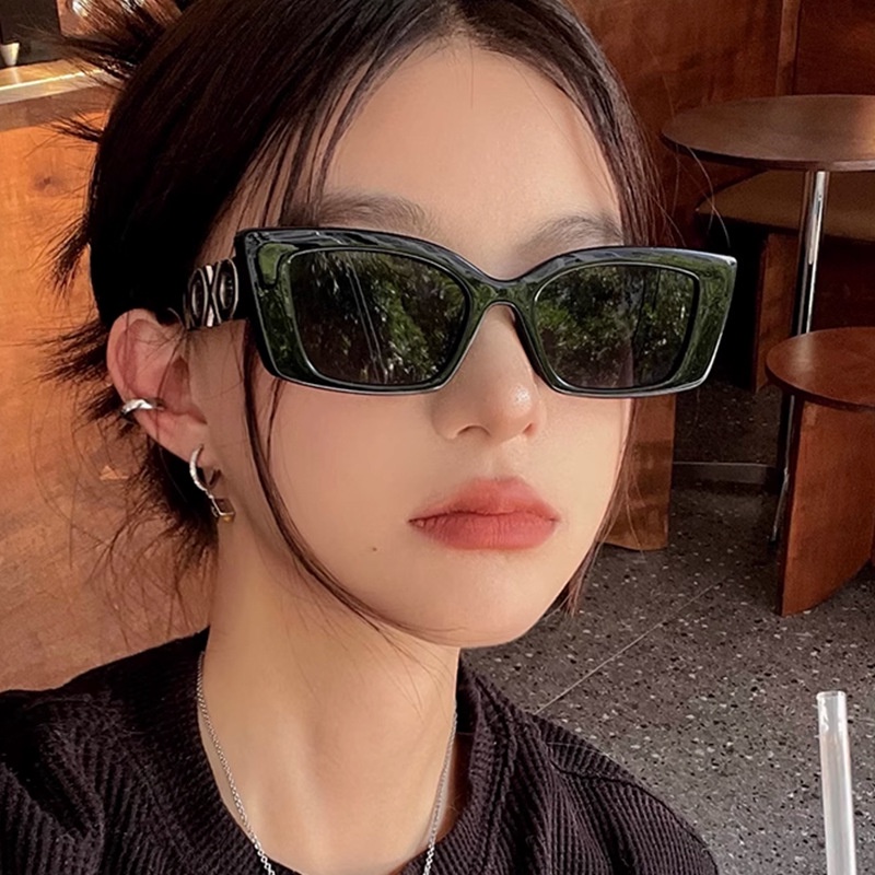 Kính Mát Nữ Gọng Nhỏ Y2K Thời Trang