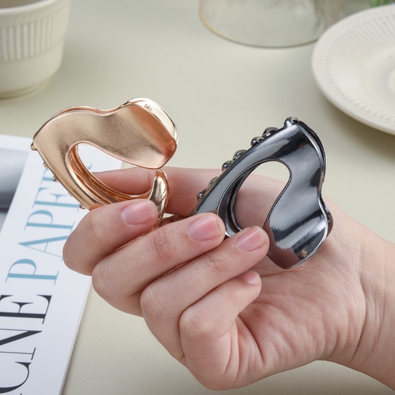 Kẹp Tóc Kim Loại Hình Cá Mập Thời Trang Hàn Quốc Cho Nữ