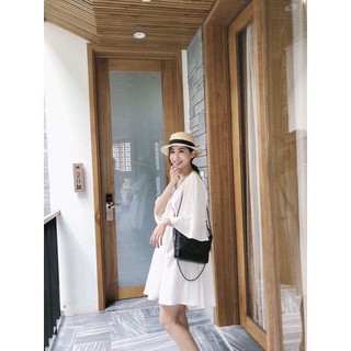 Đầm trắng cổ V tay loe (2 màu)