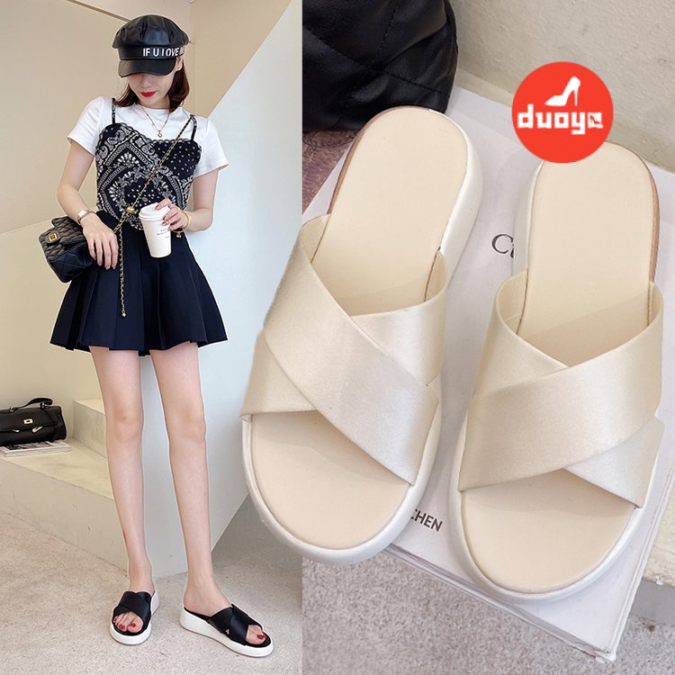 Dép Quai Ngang Đế Dày Mềm Mại Chống Trượt Thiết Kế Đơn Giản Thời Trang Cho Nữ