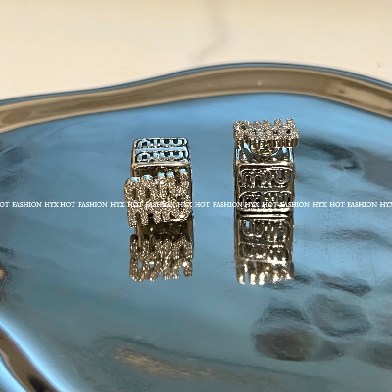 Khuyên Tai Hình Khối Lập Phương In Chữ Miu Thời Trang Cho Nữ