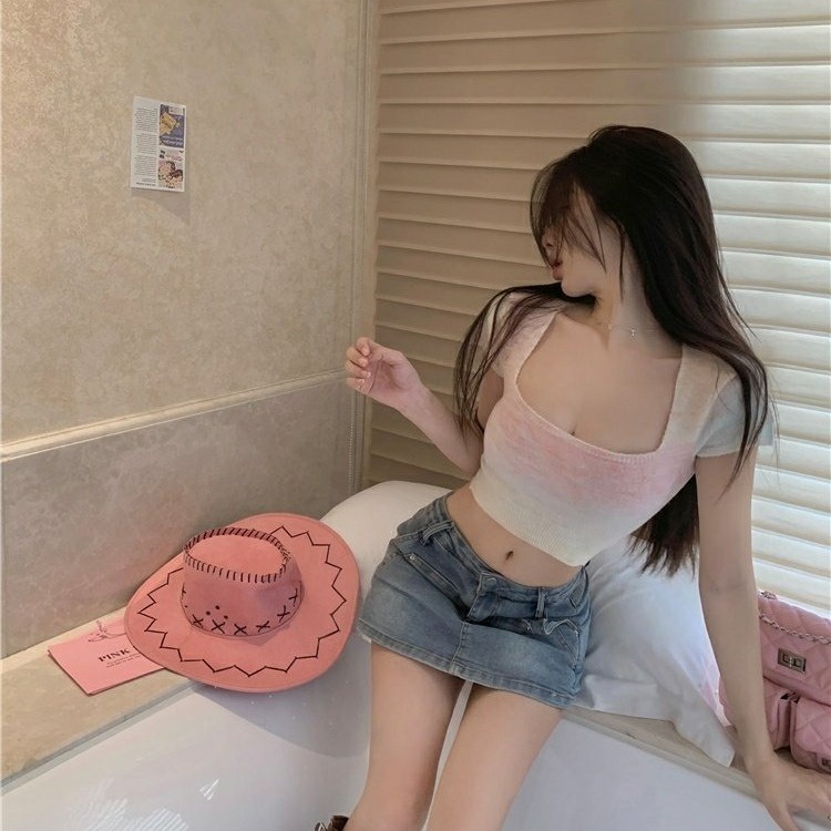 Áo Thun Ngắn Tay Cổ Vuông Màu Gradient Thời Trang Mùa Hè Cho Nữ