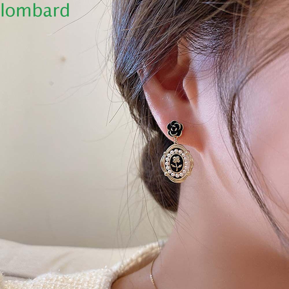 Bông Tai Hình Hoa Trà Tráng Men Màu Đen Phong Cách Hàn Quốc Tinh Tế Thời Trang