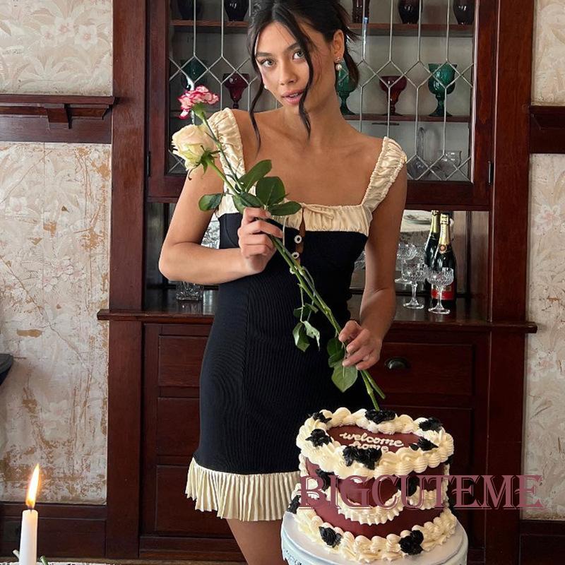 Đầm Ngắn Hai Dây Cổ Vuông Hở Lưng Màu Sắc Tương Phản Thời Trang Mùa Hè Dành Cho Nữ