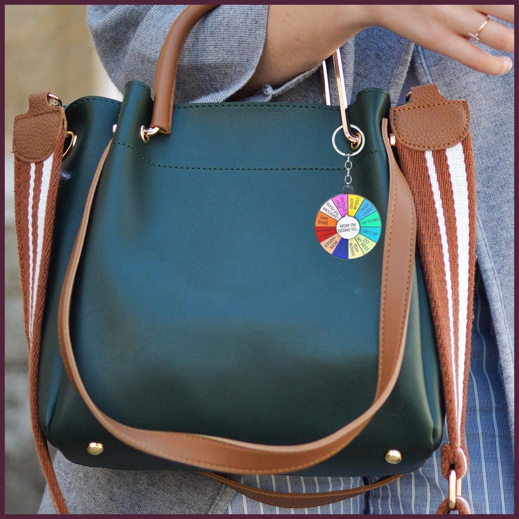 Móc Khóa Xoay Hình Cầu Vồng Đính Đá Thời Trang Cho Nam Và Nữ