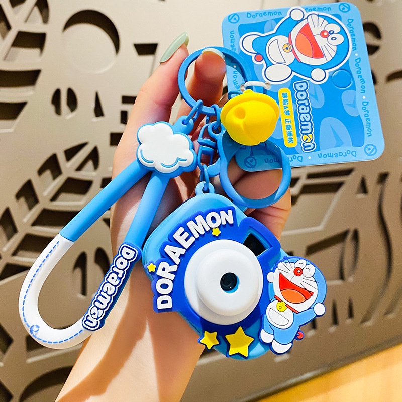 Móc Khóa Xe Hơi Hình Doraemon Xinh Xắn