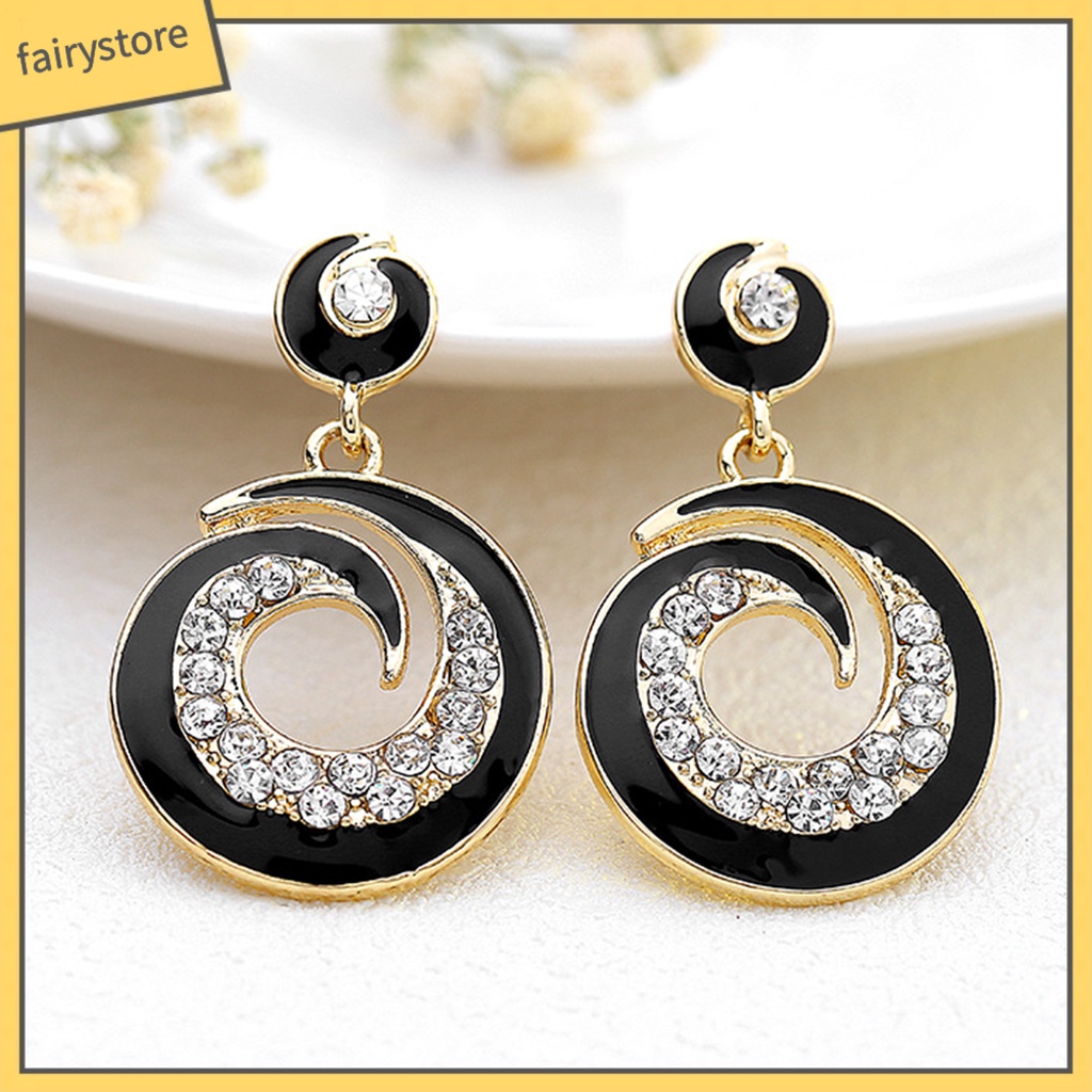 1 Đôi Bông Tai Tròn Đính Đá Màu Sắc Tương Phản Bằng Thép Không Gỉ Dành Cho Nữ