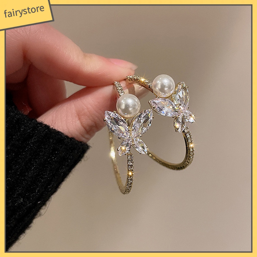 1 Đôi Bông Tai Hình Bướm / Ngọc Trai Giả Lấp Lánh Thời Trang