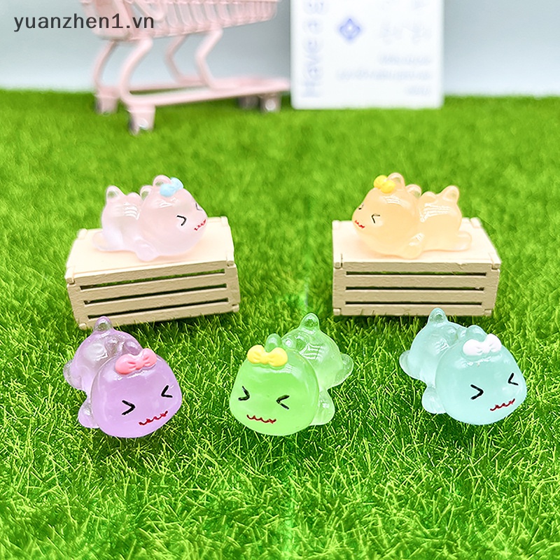 Set 10 Đồ trang trí Động Vật anime Màu Dạ Quang Trang Trí