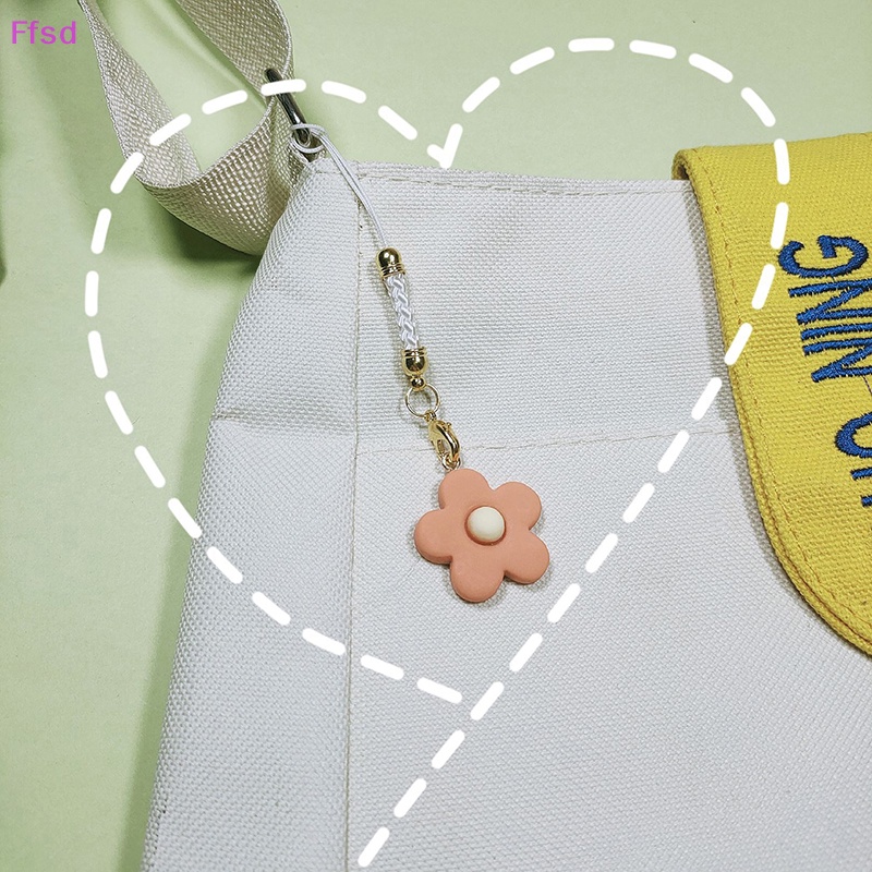 1 Móc Khóa Xe Hơi / Túi Xách Hình Hoa Ngọt Ngào Dễ Thương Cho Bạn Gái