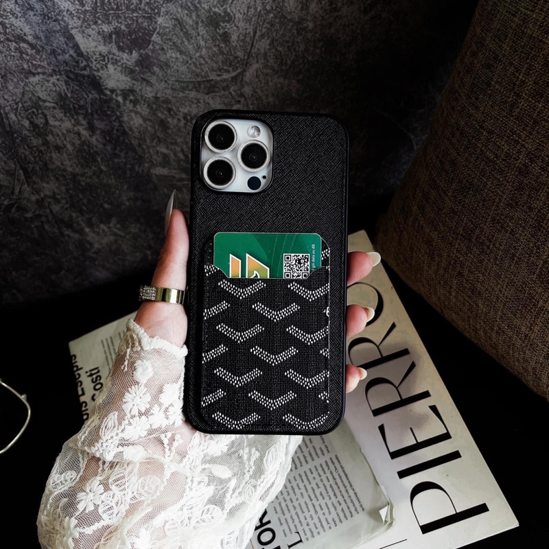 Ốp viền đen vân sần kèm ví thẻ goyard