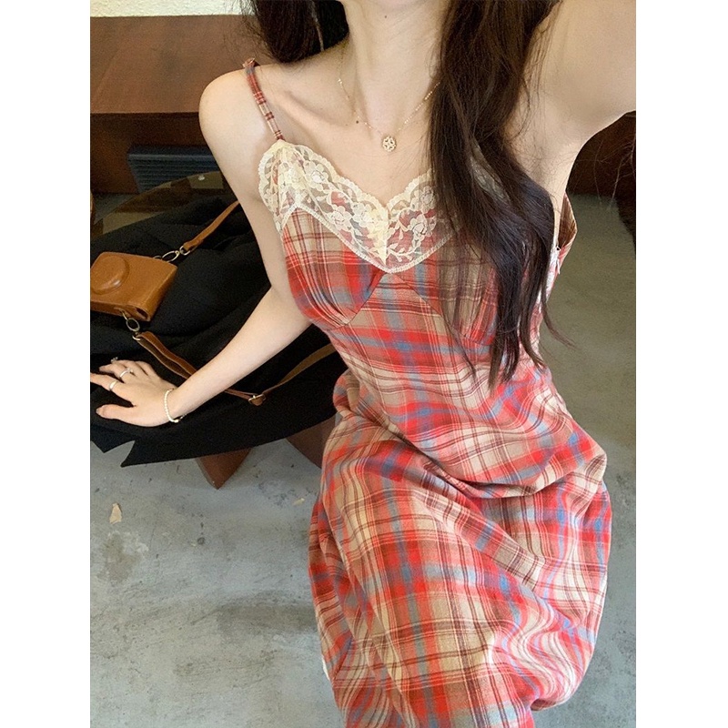 Đầm Hai Dây Cổ Chữ V Lưng Cao Phối Ren Họa Tiết Sọc Caro Màu Đỏ Trà Phong Cách Pháp Thời Trang Mùa Hè Mới