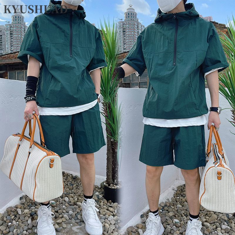 Áo Khoác Tay Ngắn Có Nón Và Quần short Nam Tính