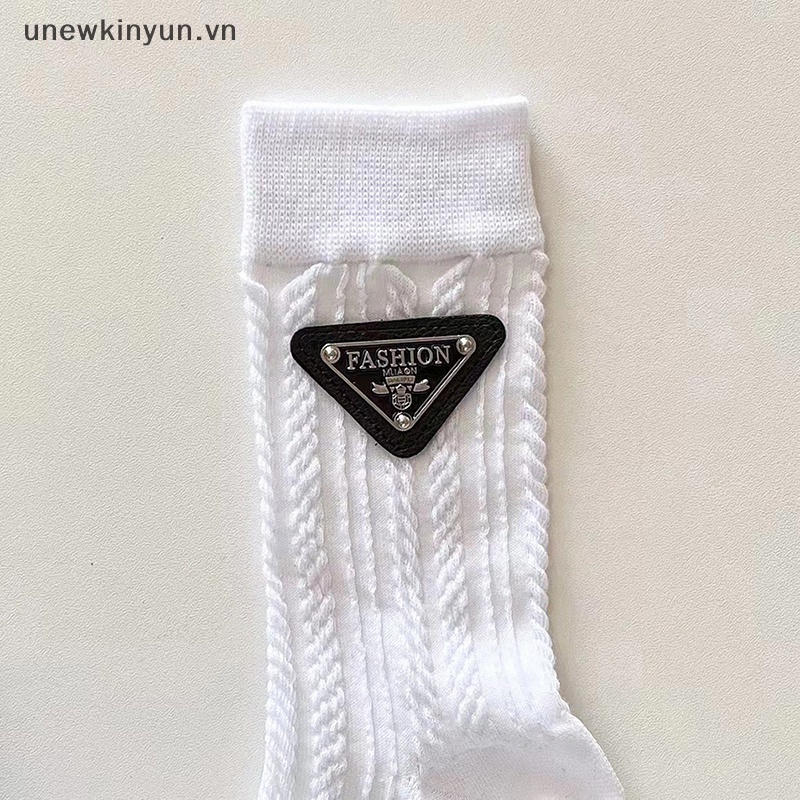 1 Đôi Tất Giữ Ấm Thêu Chữ Phong Cách Châu Âu Thời Trang