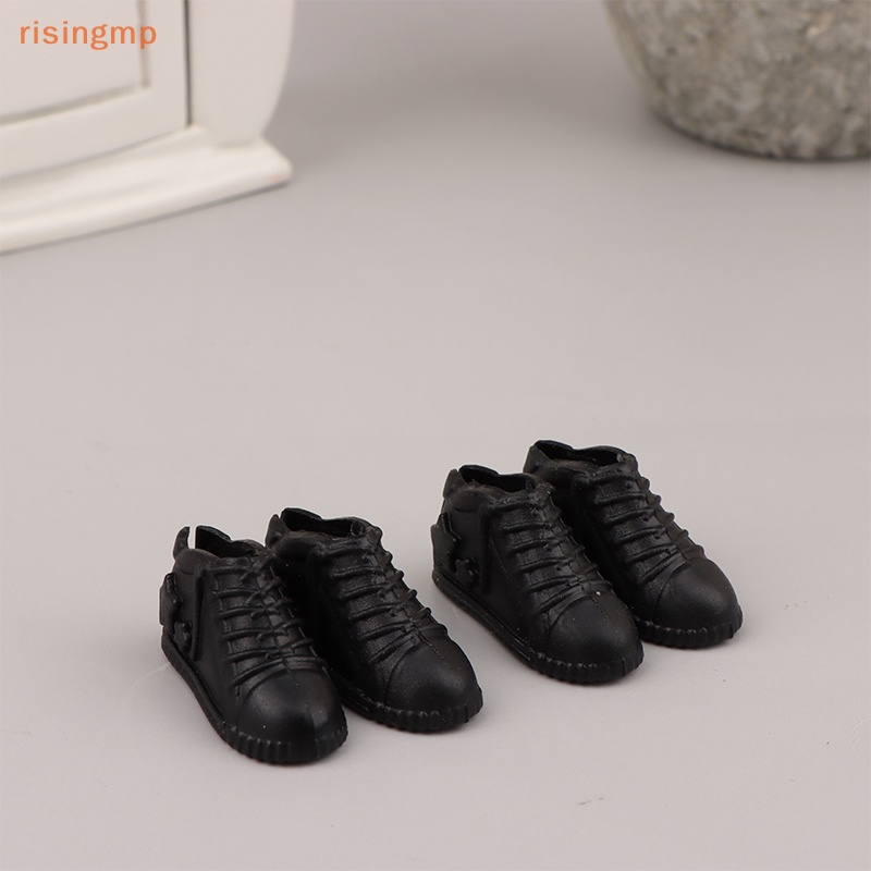 Set 2 Đôi Giày Mini Bằng Nhựa Màu Đen Đỏ Dành Cho Búp Bê 1: 12