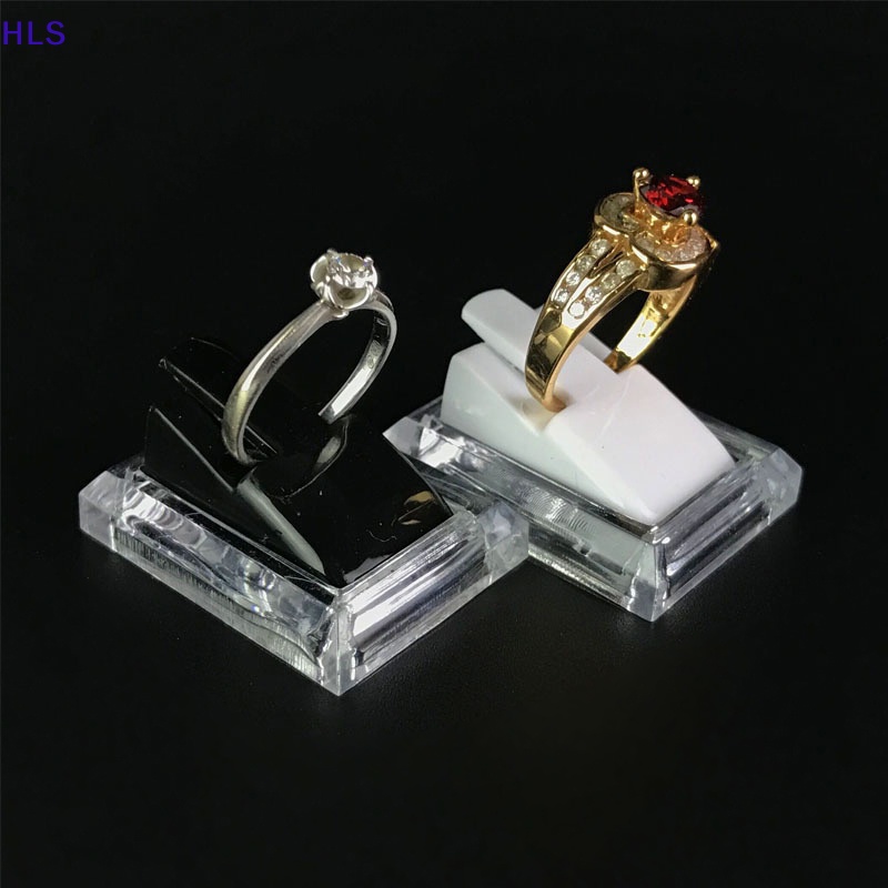 Giá Đỡ Trưng Bày Nhẫn Bằng Acrylic Tiện Dụng