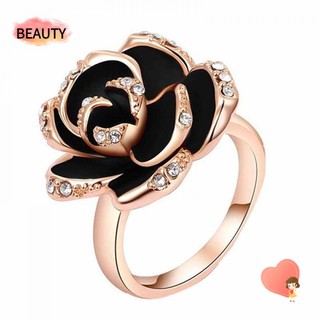 Nhẫn hoa hồng đen đính đá sang trọng dành cho nữ