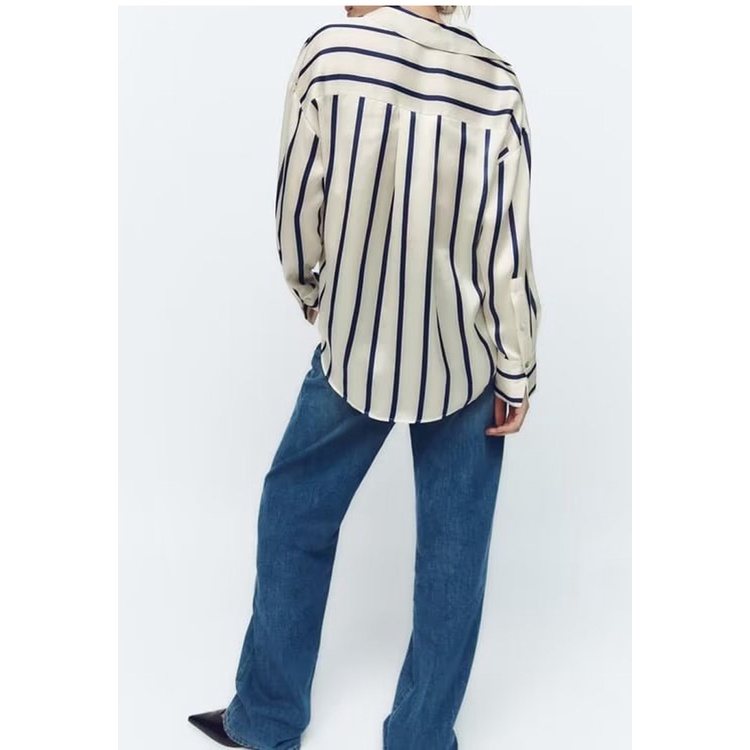 Áo Sơ Mi Zara Vải Satin Dáng Rộng Kẻ Sọc Cá Tính2068402