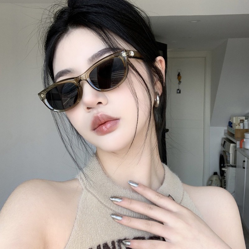 Kính Mát Hình Mắt Mèo Chống Tia UV Thời Trang Cho Nam Và Nữ