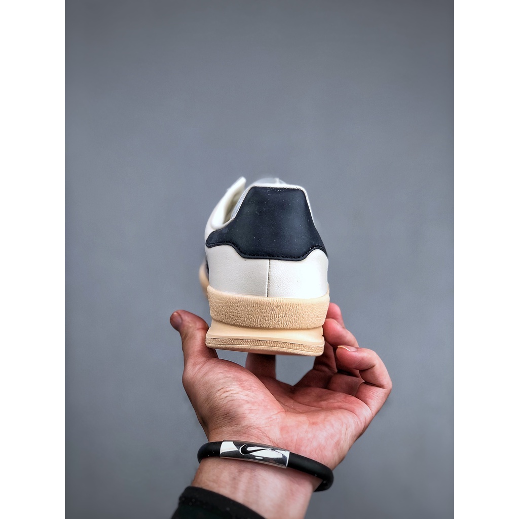 Giày Thể Thao adidas gy7436 36-45 Thiết Kế Thoải Mái Thời Trang