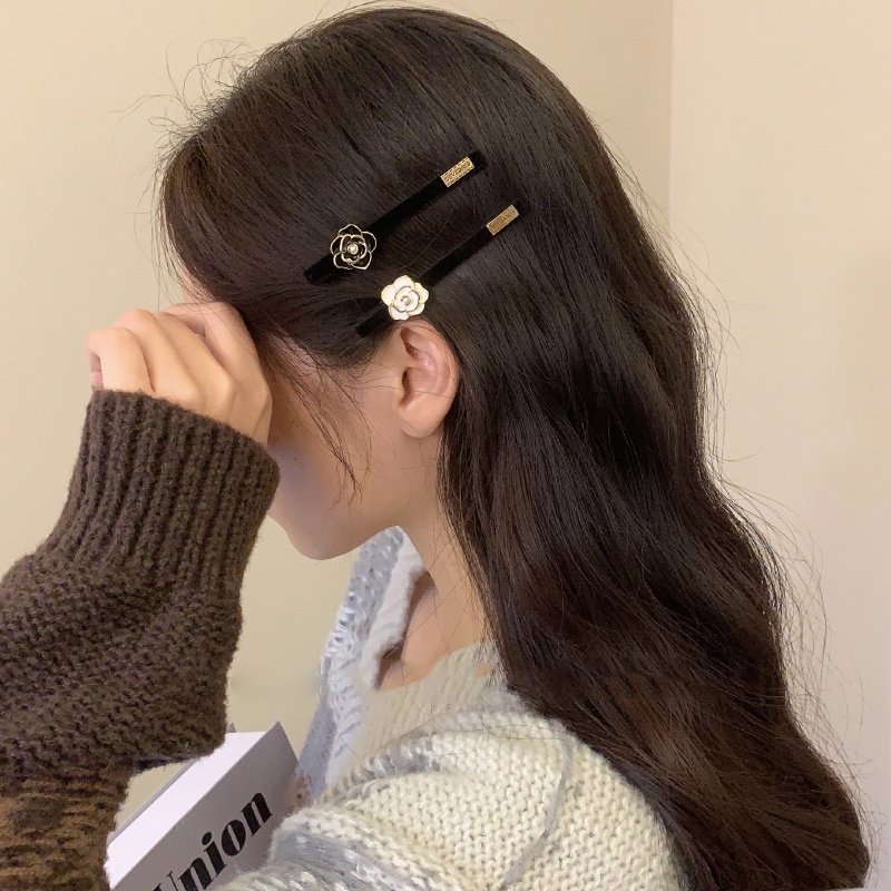 Kẹp Tóc Hình Hoa Trà Đính Ngọc Trai Thời Trang Sang Trọng Cho Nữ