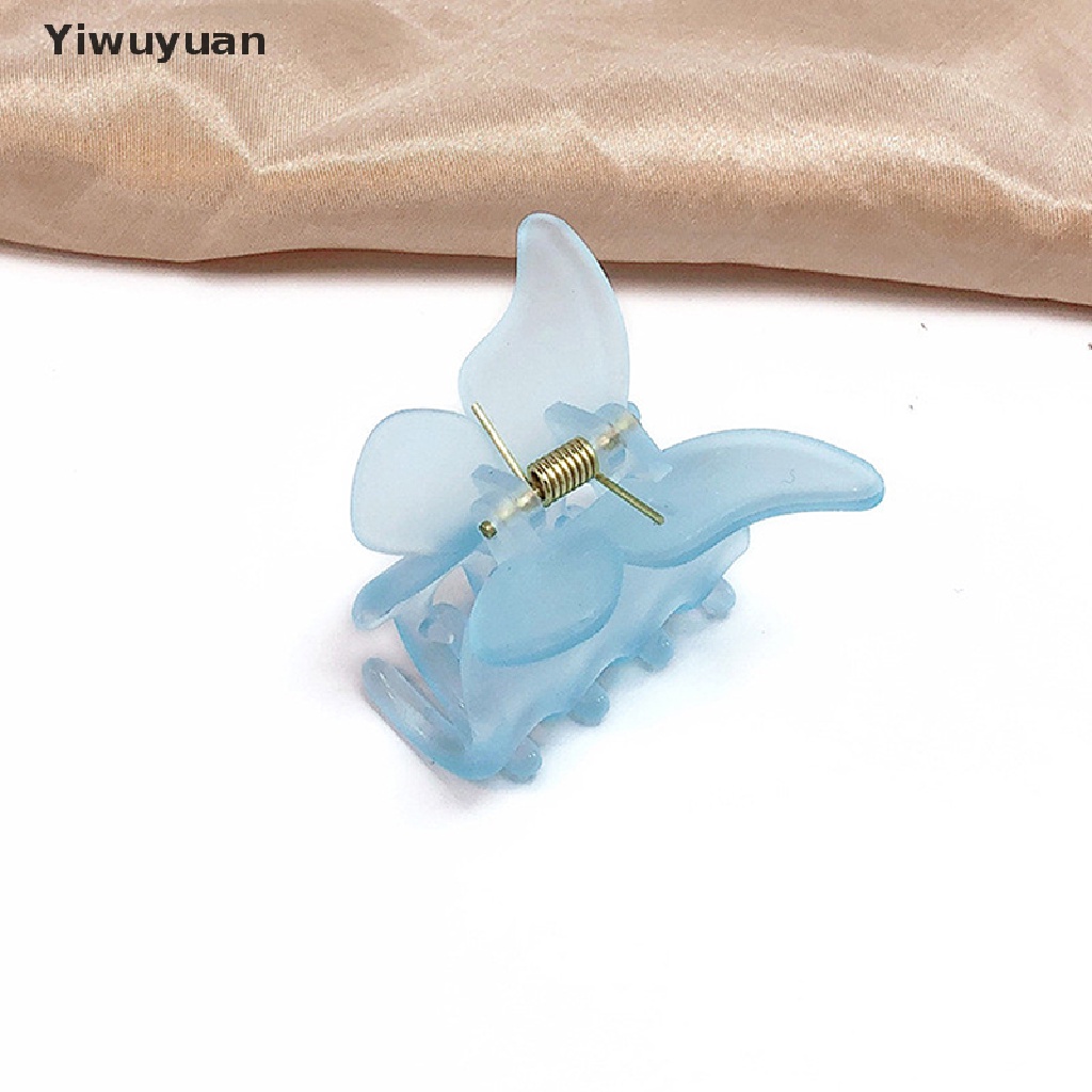 < Yiwuyuan > Kẹp Tóc Hình Bướm Ngọc Trai Bằng Nhựa Resin Mới Ngọt Ngào