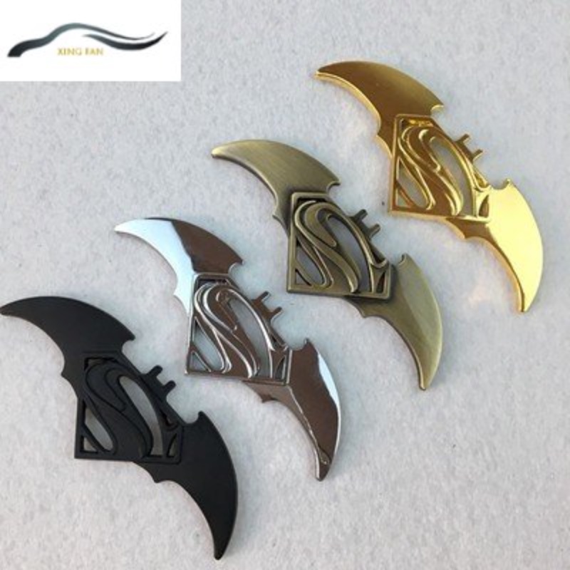 1 Huy Hiệu Kim Loại Trang Trí Xe Hơi Hình Batman Superman