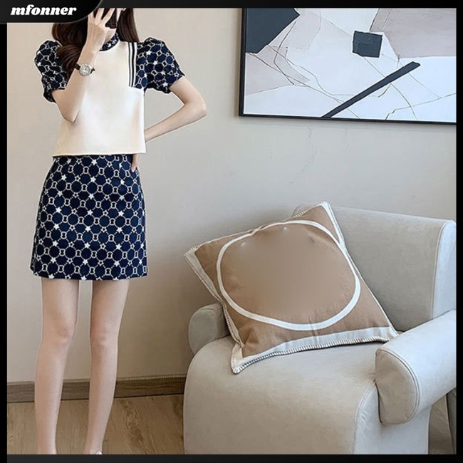 Set Áo Thun Ngắn Tay Cổ Tròn + Chân Váy 2 Mảnh Thời Trang Nữ